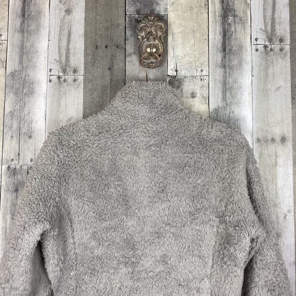 Patagonia Woman’s Los Gatos Fleece Jacket in Light Grey Size Medium - Picture 6 of 16